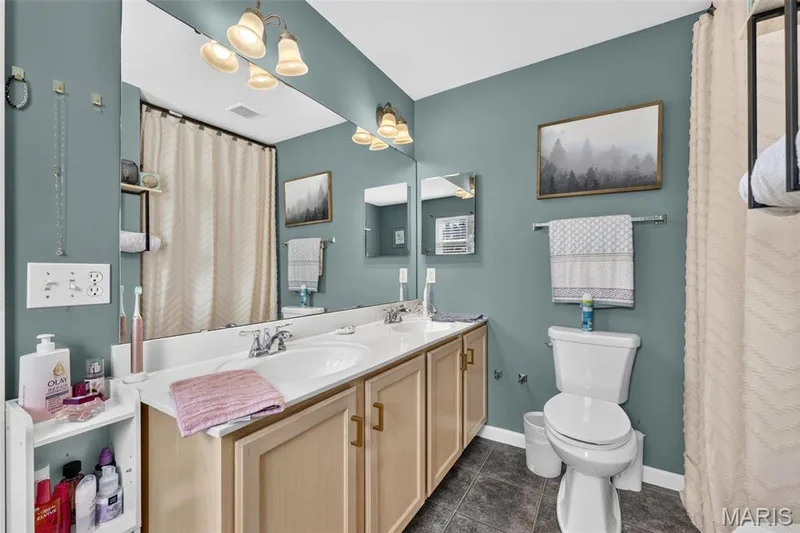 2727 Providence Ridge Drive, Wentzville, MO 63385 — listing photo 15 of 35