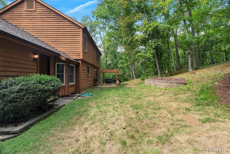 This property has been lovingly maintained, 3 acres o rolling woodland. — 29 Rockwood Forest Valley, Wildwood, MO 63025