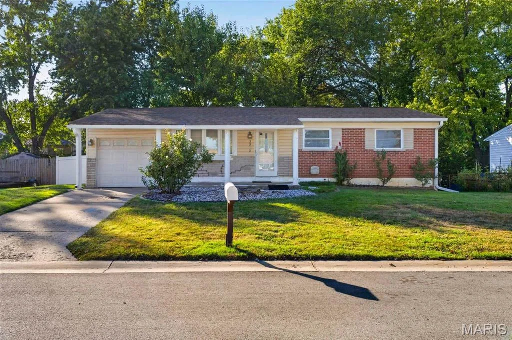 3315 Joyce Drive, St Charles, MO 63301 — listing photo 1 of 57
