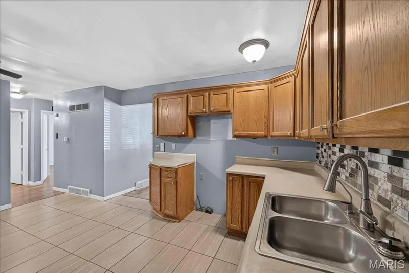 3315 Joyce Drive, St Charles, MO 63301 — listing photo 15 of 57