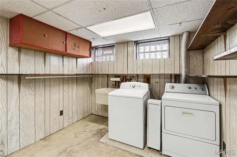 Washer and dryer are included in the over-sized laundry room. — 2311 Blue Hill Road, Chesterfield, MO 63017