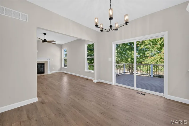 350 Briarchase Circle, Lake St. Louis, MO 63367 — listing photo 10 of 39