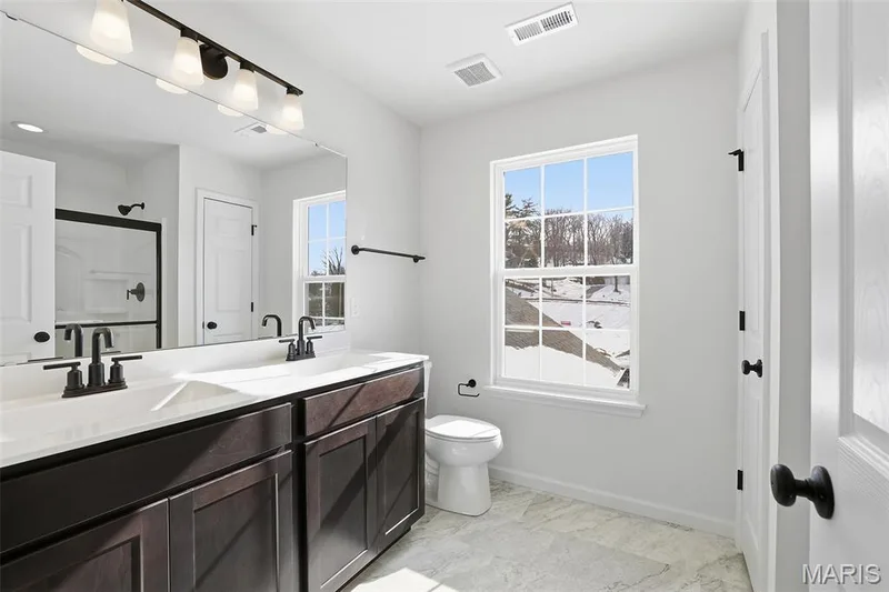 7 Shady Elm Court, St Charles, MO 63301 — listing photo 9 of 26