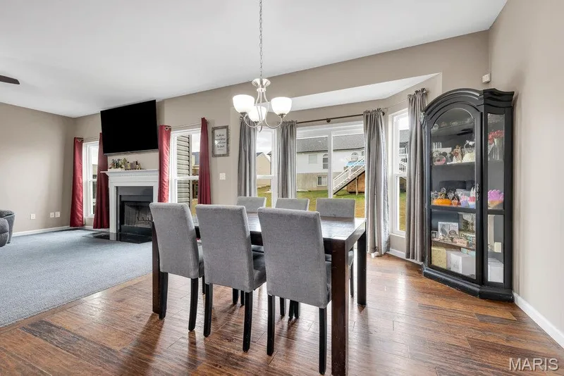30 Crystal Manor Court, Wentzville, MO 63385 — listing photo 7 of 35