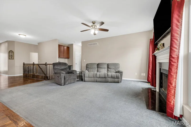 30 Crystal Manor Court, Wentzville, MO 63385 — listing photo 11 of 35
