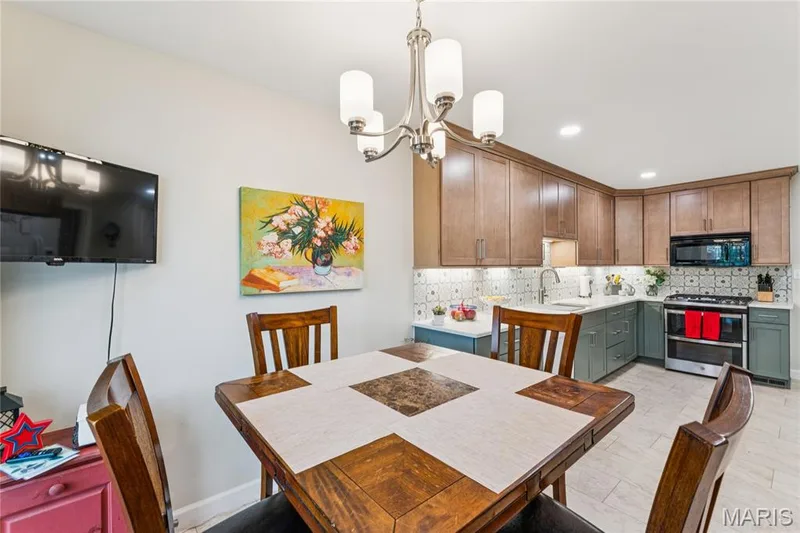 2416 Baxton Way, Chesterfield, MO 63017 — listing photo 13 of 37