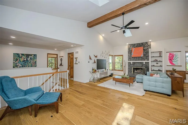 Bright and Open Great Room with skylights — 1302 Bear Canyon Road, Wildwood, MO 63021