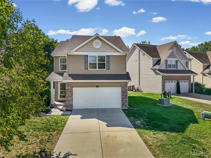 513 Parkgate Drive, Lake St. Louis, MO 63367 — listing photo 2 of 99