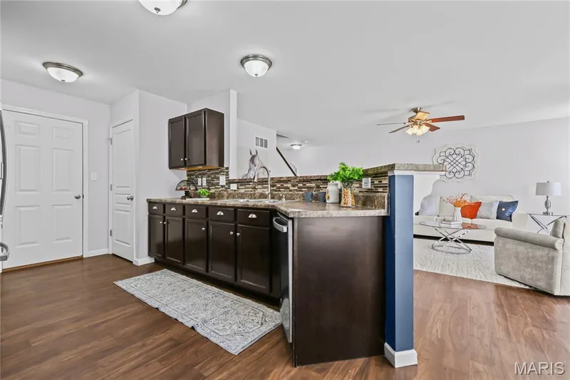 513 Parkgate Drive, Lake St. Louis, MO 63367 — listing photo 34 of 99