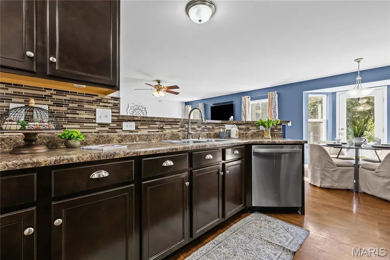 513 Parkgate Drive, Lake St. Louis, MO 63367 — listing photo 37 of 99