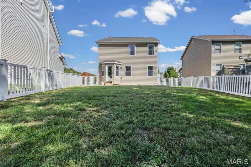 513 Parkgate Drive, Lake St. Louis, MO 63367 — listing photo 54 of 99