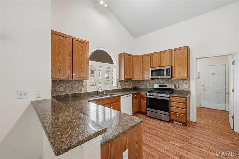 26 Briarwick Trail, St Peters, MO 63376 — listing photo 16 of 80