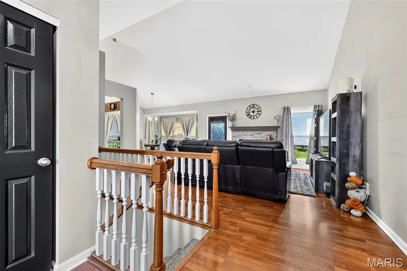 957 Cottontail Lane, St Charles, MO 63303 — listing photo 4 of 52