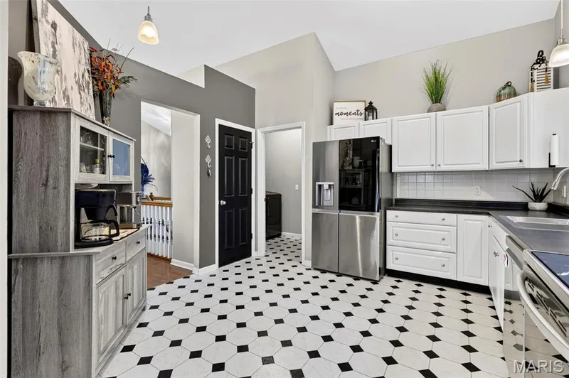 957 Cottontail Lane, St Charles, MO 63303 — listing photo 13 of 52