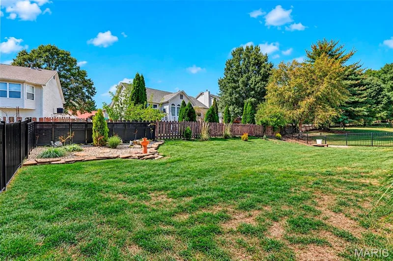 957 Cottontail Lane, St Charles, MO 63303 — listing photo 46 of 52