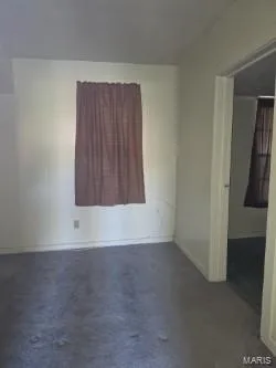 Window treatments stay... — 304 W Pitman Street, O'Fallon, MO 63366