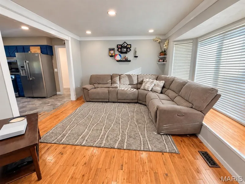 Living room off the kitchen and entryway — 111 Valvero Drive, St Charles, MO 63304