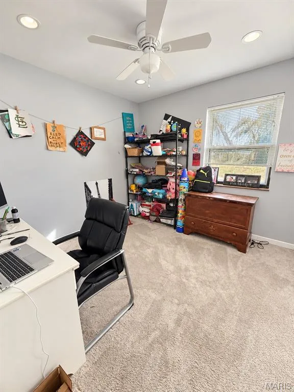 Guest bedroom, perfect for an office or nursery — 111 Valvero Drive, St Charles, MO 63304