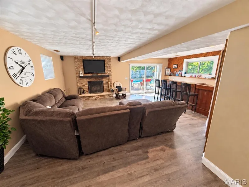 Great room/rec room perfect for entertaining — 111 Valvero Drive, St Charles, MO 63304