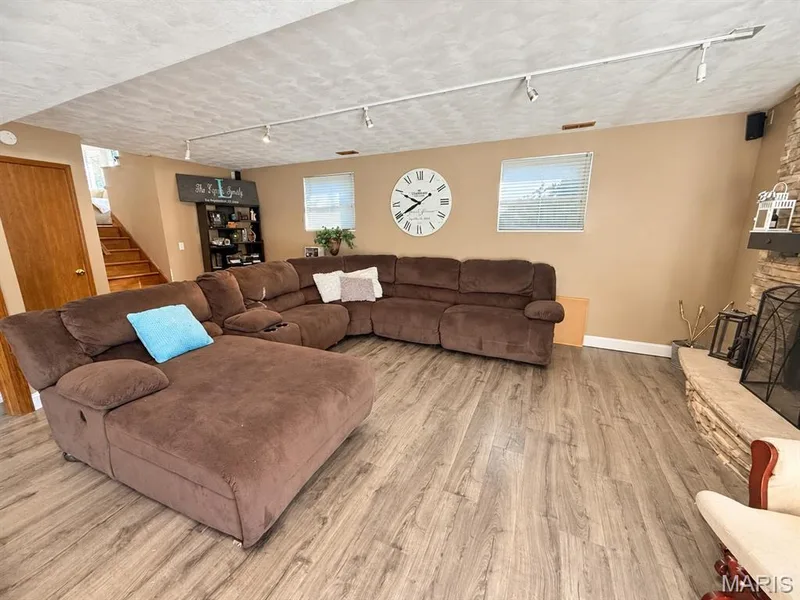 111 Valvero Drive, St Charles, MO 63304 — listing photo 40 of 43