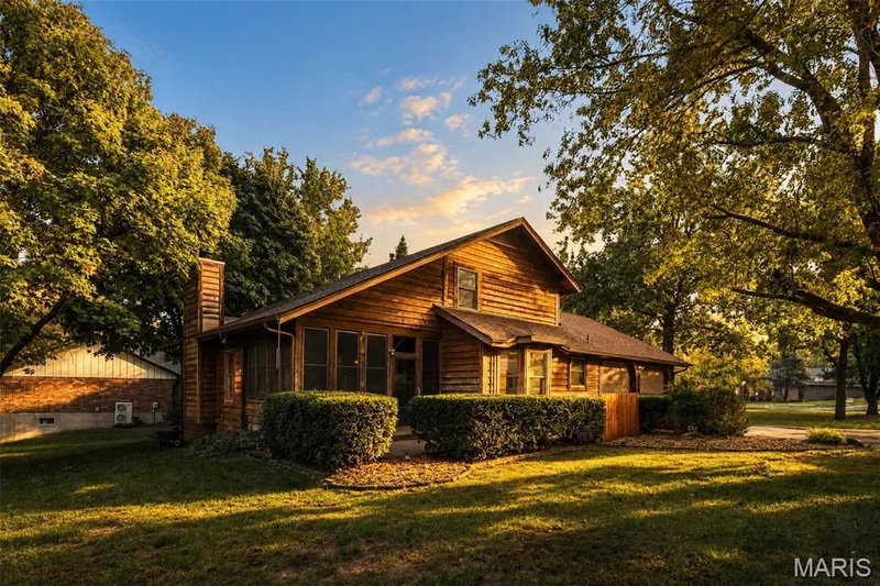 Screened in porch! — 29 Number Six Green Drive #A, St Charles, MO 63303