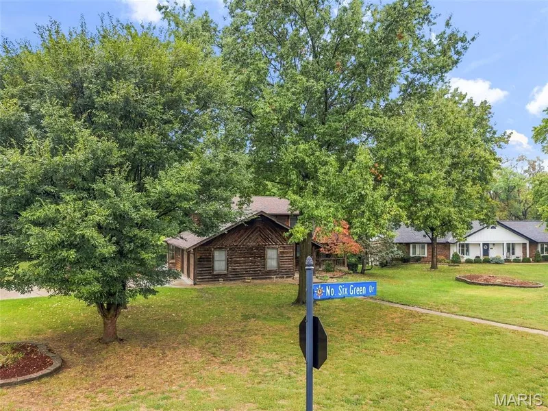 Corner lot and cul de sac — 29 Number Six Green Drive #A, St Charles, MO 63303