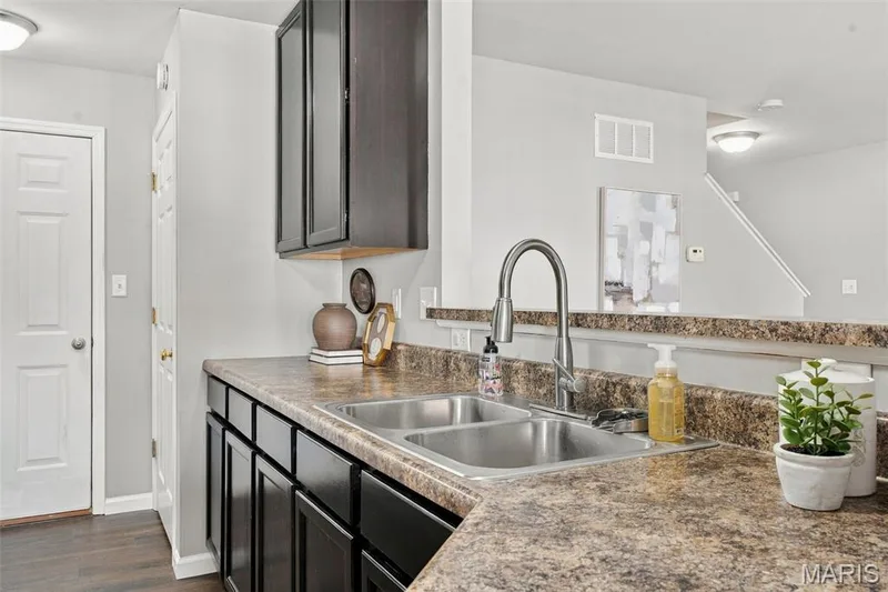 429 Spring Trace, O'Fallon, MO 63368 — listing photo 18 of 54