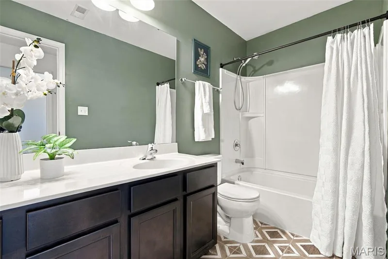 Second full bathroom upstairs — 429 Spring Trace, O'Fallon, MO 63368