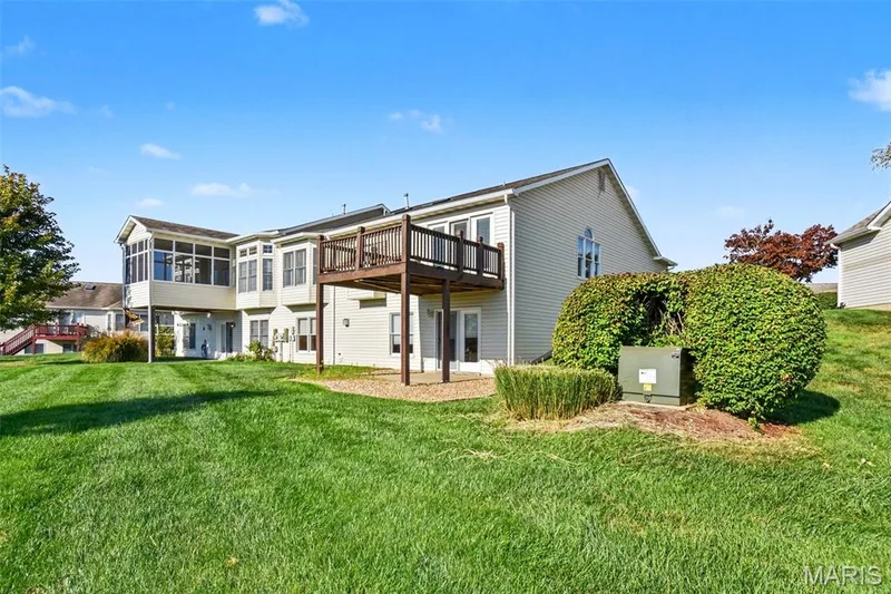 4 Putting Green Drive, Dardenne Prairie, MO 63368 — listing photo 5 of 29