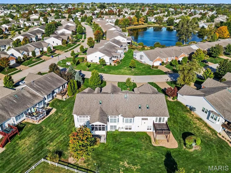 4 Putting Green Drive, Dardenne Prairie, MO 63368 — listing photo 7 of 29