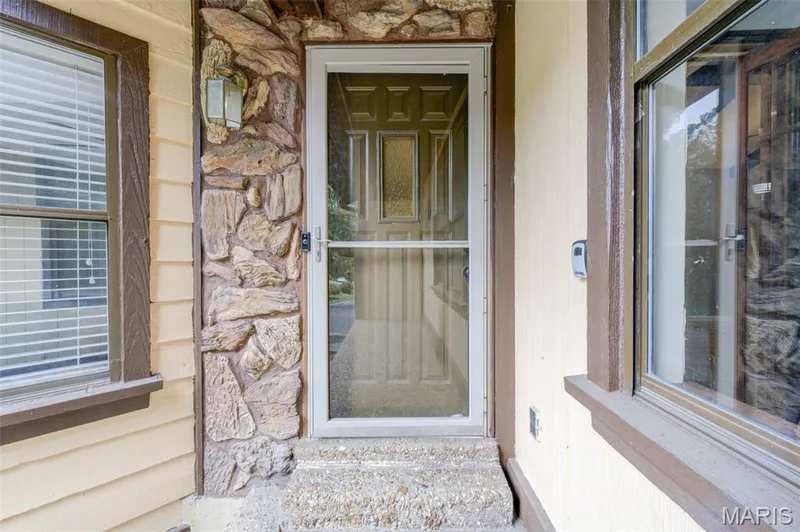533 Snipes Drive, St Charles, MO 63303 — listing photo 4 of 43
