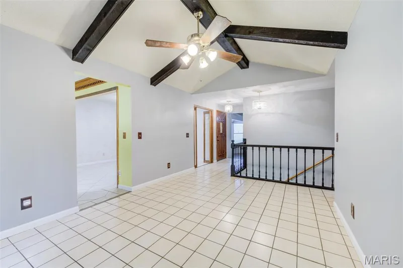 Cathedral Ceiling — 533 Snipes Drive, St Charles, MO 63303