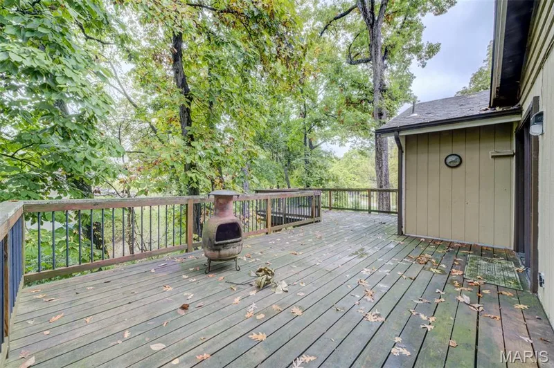 Lg. Deck off the Kitchen with view of the Private Natural surrounding — 533 Snipes Drive, St Charles, MO 63303
