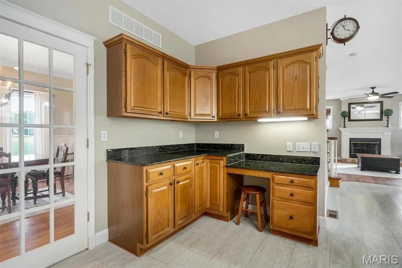 1 Cross Creek Lane, St Paul, MO 63366 — listing photo 9 of 68
