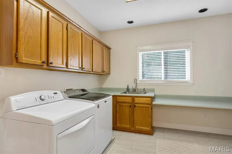 1 Cross Creek Lane, St Paul, MO 63366 — listing photo 12 of 68
