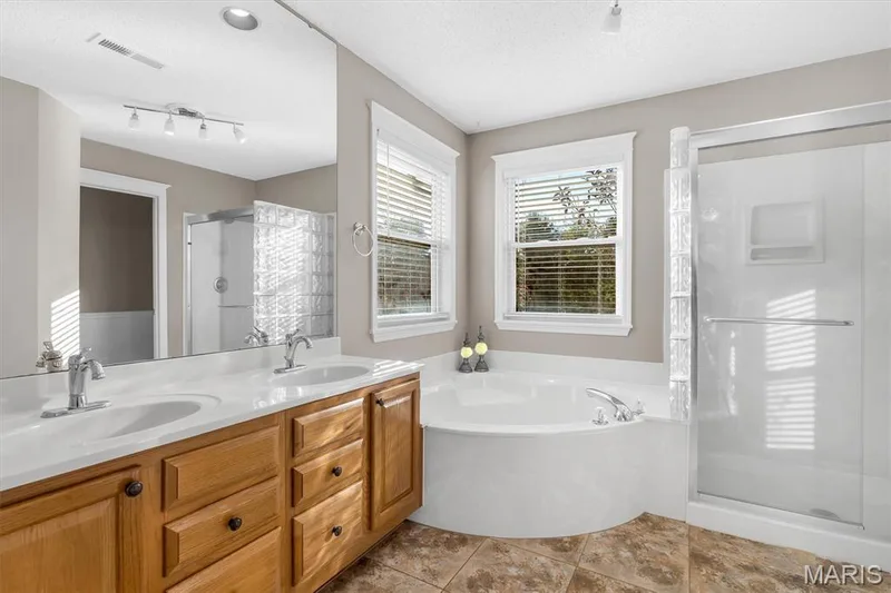 1 Cross Creek Lane, St Paul, MO 63366 — listing photo 26 of 68
