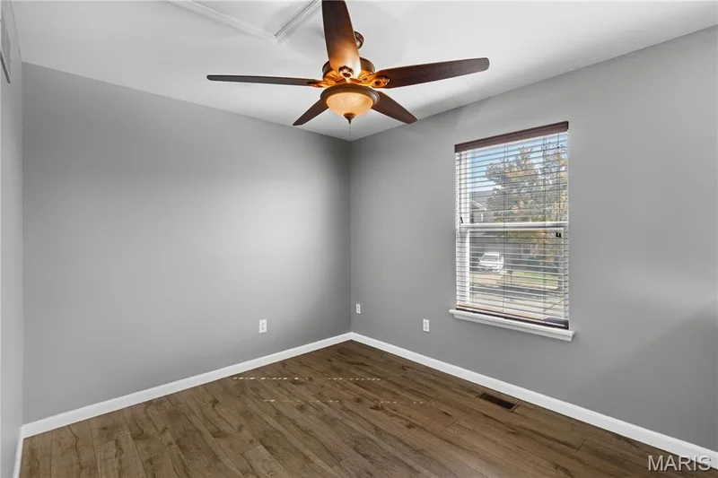 Spacious & bright, this loft is an added bonus you will enjoy making your own! — 819 Country Field Drive, Lake St. Louis, MO 63367