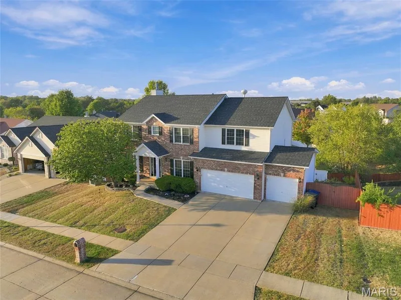 2503 Bear Creek Drive, Wentzville, MO 63385 — listing photo 2 of 36