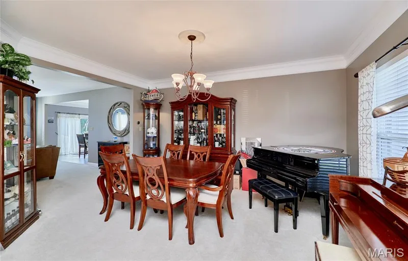 7428 Heathermoor Lane, Dardenne Prairie, MO 63368 — listing photo 9 of 48