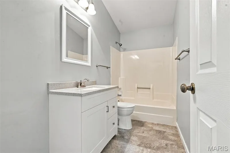 657 Sugar Trail Court #5, St Peters, MO 63376 — listing photo 18 of 35