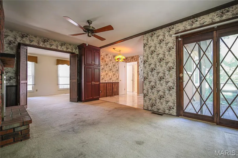 1333 Sherbrooke Road, St Charles, MO 63303 — listing photo 5 of 21