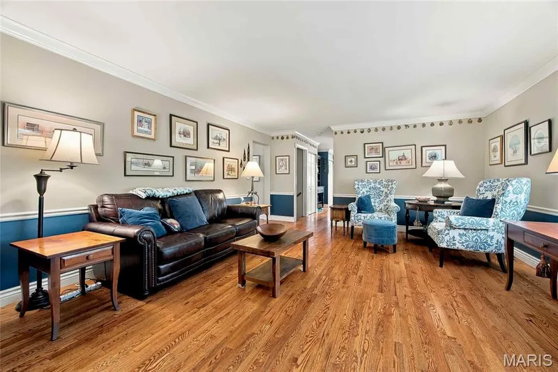 15610 Cedarmill Drive, Chesterfield, MO 63017 — listing photo 7 of 42