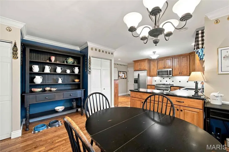 15610 Cedarmill Drive, Chesterfield, MO 63017 — listing photo 11 of 42