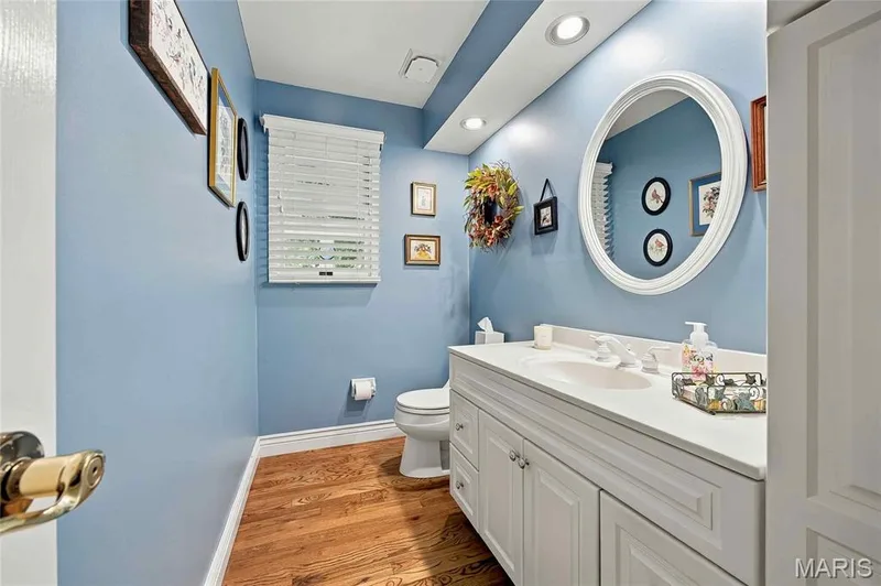 15610 Cedarmill Drive, Chesterfield, MO 63017 — listing photo 14 of 42