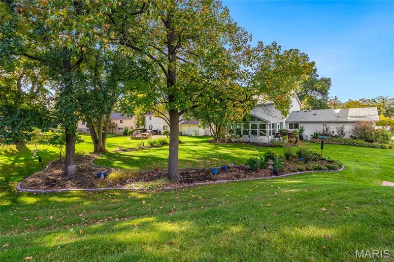 15610 Cedarmill Drive, Chesterfield, MO 63017 — listing photo 37 of 42