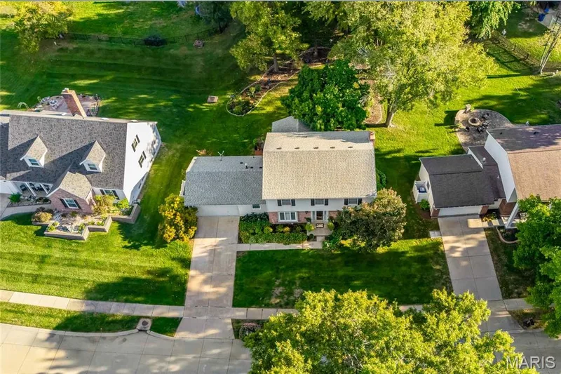 15610 Cedarmill Drive, Chesterfield, MO 63017 — listing photo 40 of 42