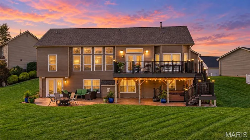 1918 Homefield Prairie Court Court, O'Fallon, MO 63366 — listing photo 2 of 29