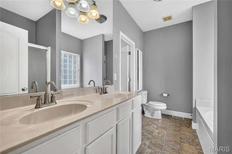 1918 Homefield Prairie Court Court, O'Fallon, MO 63366 — listing photo 15 of 29