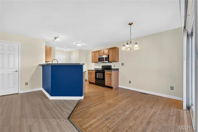 203 Sword Lily Drive, O'Fallon, MO 63366 — listing photo 8 of 31
