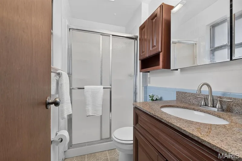 Primary bath — 7 Oak Hill Lane, St Peters, MO 63376